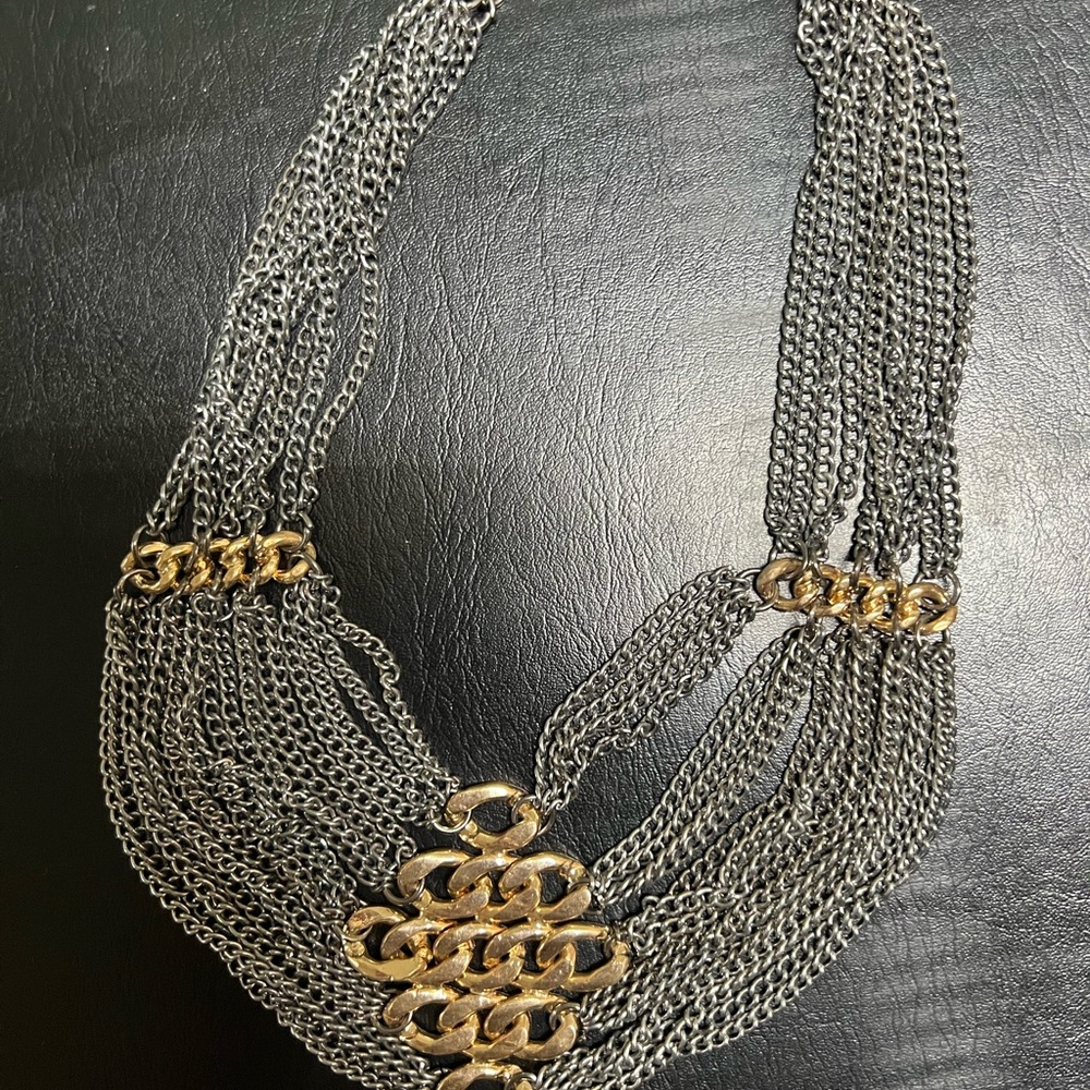 Elegant Two-Tone Chain Necklace